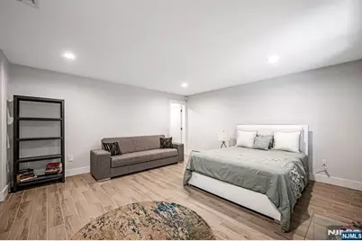 275 14th B #B, Palisades Park, NJ 07650 - Photo 5