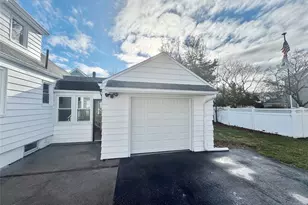 11 Van Dam Ave, Bloomingdale, NJ 07403 - Photo 3