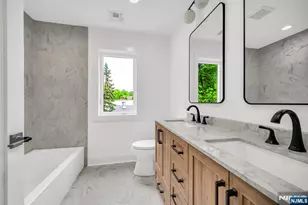 7 Royal Ave, Livingston, NJ 07039 - Photo 27