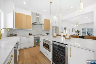 7 Royal Avenue, Livingston, NJ 07039 - Photo 9