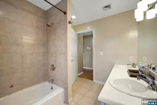 1 Broadway, Park Ridge, NJ 07656 - Photo 15
