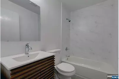 90 Dewey, Bloomfield, NJ 07003 - Photo 11