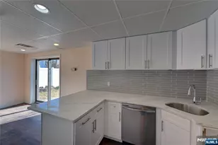 90 Dewey, Bloomfield, NJ 07003 - Photo 21