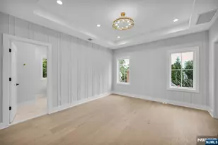 7 Canterbury Ln, Millburn, NJ 07078 - Photo 33
