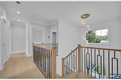 7 Canterbury Lane, Millburn, NJ 07078 - Photo 23