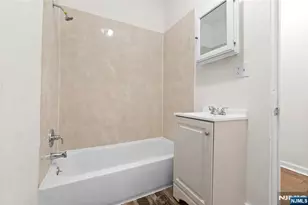 366 Badger Ave, Newark, NJ 07112 - Photo 37