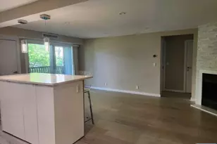 550 North Ave E, Fort Lee, NJ 07024 - Photo 7