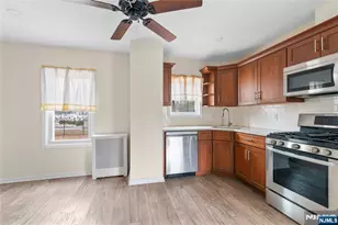 354 Hayward St, Orange, NJ 07050 - Photo 3
