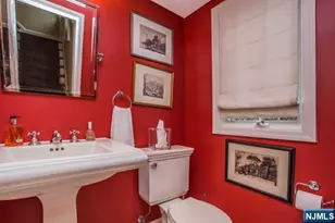 10 Orchard Pl, Tenafly, NJ 07670 - Photo 11