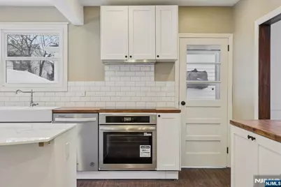 55 Roosevelt Avenue, West Orange Township, NJ 07052 - Photo 15