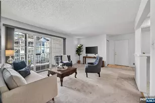 560 Holly Ct, Mahwah, NJ 07430 - Photo 15