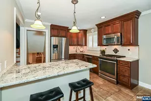2 Eden Pl, Wayne, NJ 07470 - Photo 11