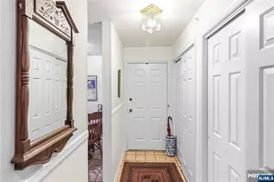 1306 Faulkner Ct, Mahwah, NJ 07430 - Photo 3