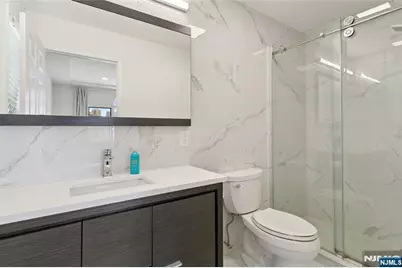 245 Knox Avenue, Cliffside Park, NJ 07010 - Photo 25