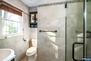 595 Colonial Rd, River Vale Township, NJ 07675 - Photo 21