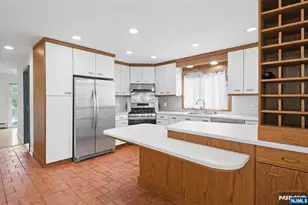 0-89 Whitehall St, Fair Lawn, NJ 07410 - Photo 5