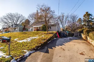 81 Bergen Dr, West Milford, NJ 07480 - Photo 3