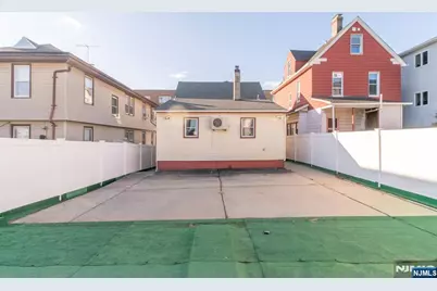 211 Bergen Avenue, Kearny, NJ 07032 - Photo 21