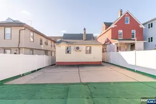 211 Bergen Ave, Kearny, NJ 07032 - Photo 21