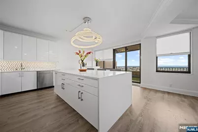 7002 Boulevard East Ph 43A #PH 43A, Guttenberg, NJ 07093 - Photo 11