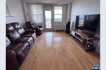 2200 N Central Avenue 10C #10C, Fort Lee, NJ 07024 - Photo 9