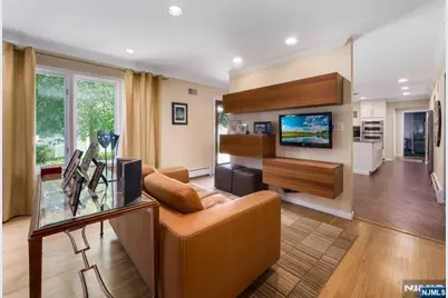 5 Bourbon Street, Wayne, NJ 07470 - Photo 15