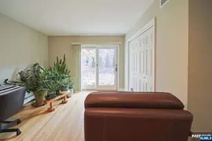 432 Oak St, Ridgefield, NJ 07657 - Photo 11