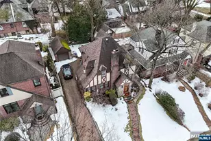 624 Ramapo Rd, Teaneck Township, NJ 07666 - Photo 5