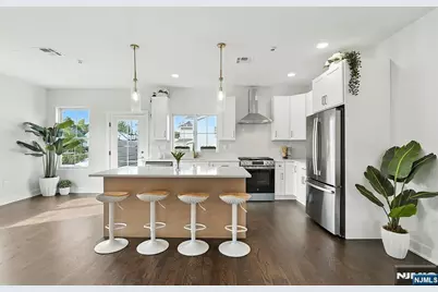190 Canterbury Avenue, North Arlington, NJ 07031 - Photo 5