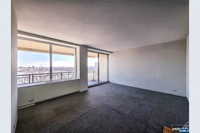 1 Horizon 811 #811, Fort Lee, NJ 07024 - Photo 9