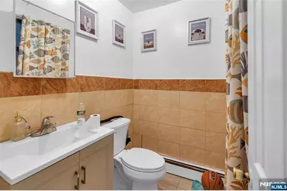 25 Oak Street, Paterson, NJ 07501 - Photo 19