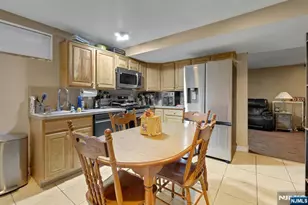 93 Richmond St, Lodi, NJ 07644 - Photo 35