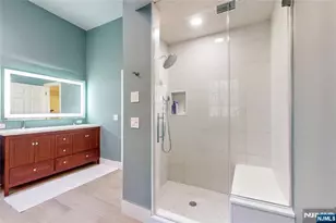 10 Hope St, Montvale, NJ 07645 - Photo 23