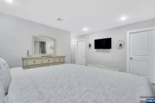 225 9th St, Newark, NJ 07103 - Photo 27