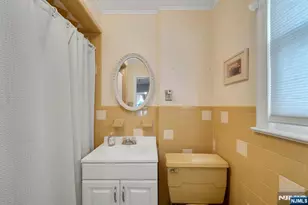 138 Fern Ave, Lyndhurst Township, NJ 07071 - Photo 21