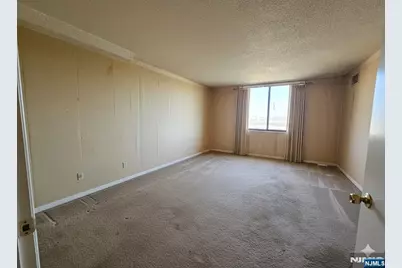 1527 Harmon Cove Tower, Secaucus, NJ 07094 - Photo 9