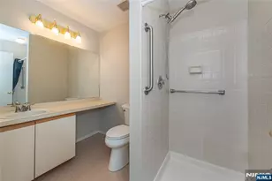 119 Woods Edge Dr, Roxbury Township, NJ 07876 - Photo 15