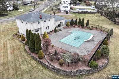 237 Glenwood Drive, North Haledon, NJ 07508 - Photo 33