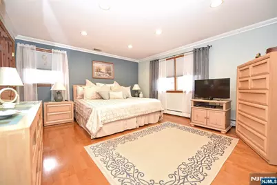237 Glenwood Drive, North Haledon, NJ 07508 - Photo 19