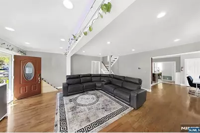 64 Van Houten Place, Belleville, NJ 07109 - Photo 21