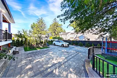 64 Van Houten Place, Belleville, NJ 07109 - Photo 13