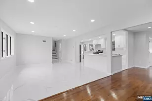 229 Standish Rd, Paramus, NJ 07652 - Photo 7