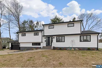 229 Standish Road, Paramus, NJ 07652 - Photo 3