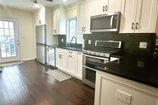 53 Bergen Ave, Waldwick, NJ 07463 - Photo 5