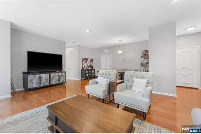 511 Brittany Drive, Wayne, NJ 07470 - Photo 3