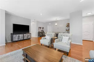 511 Brittany Dr, Wayne, NJ 07470 - Photo 3