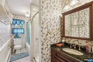 32 Augusta Dr, Wayne, NJ 07470 - Photo 25