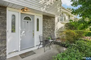 32 Augusta Dr, Wayne, NJ 07470 - Photo 3