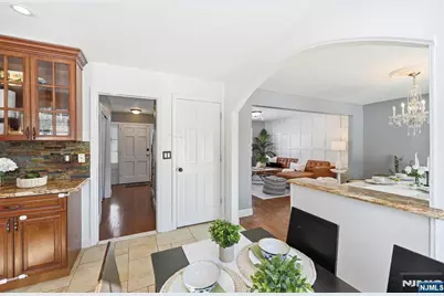 26 E Harrison Place, Livingston, NJ 07039 - Photo 23