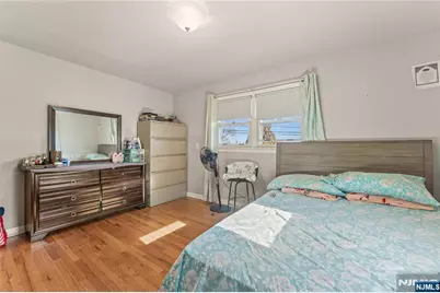 59 Susan Court, Clifton, NJ 07012 - Photo 13